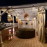 Le 21, magnificent exclusive duplex 400m from the square Jemaa el-Fna